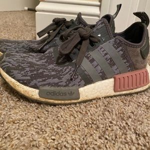 Adidas women’s tennis shoes. Light pink and grey.